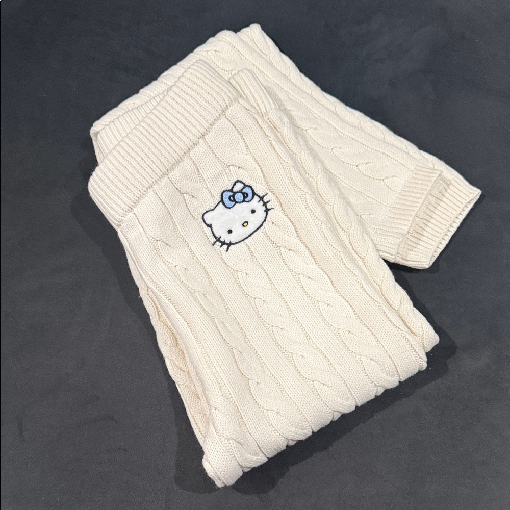 Hello Kitty Cream Cable Knit Pants